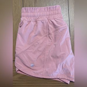 Lulu 🍋 Tracker 5” short